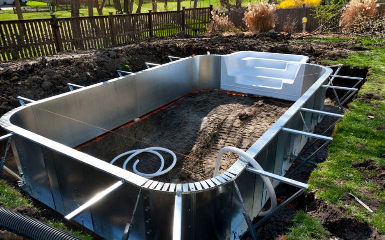 Piscine à Le Loroux-Bottereau